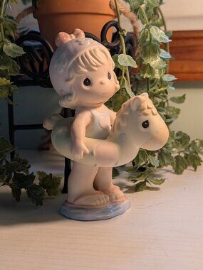 Precious Moments Vintage Figurine "You are a lifesaver to me"   204854